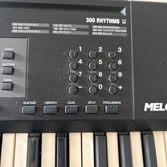 電子ピアノの画像
