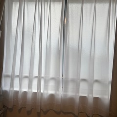 カーテンの画像