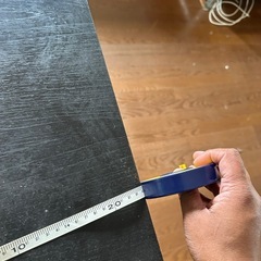 黒い木製タンス 引き出しの画像