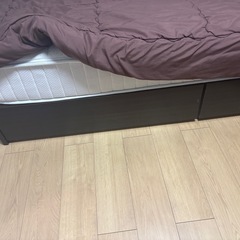 ニトリセミダブルベッドの画像