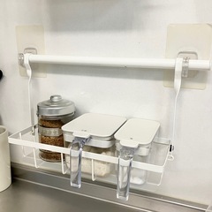 瑞穂市　ニトリ　キッチン調味料　棚　浮かせる収納　調味料ラックの画像