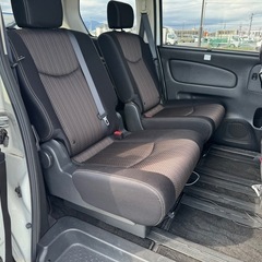 日産セレナC26後期の画像