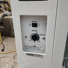 SANYO サンヨー 冷蔵ショーケース SMR-V1241NB 台下冷蔵庫の画像