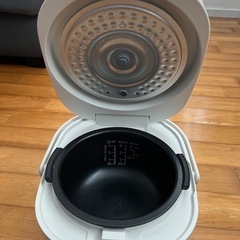 炊飯器の画像