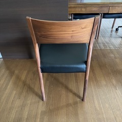 ダイニングチェア　1脚6000円、2脚10000円の画像