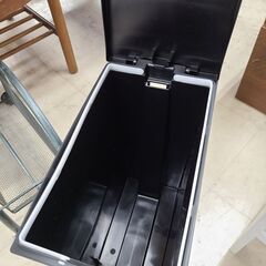 J1127【リユースのサカイ柏店】TONBO　トンボ　ダストボックス　ユニード　プッシュ＆ペダル20S　クリーニング済の画像