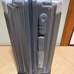 24インチ 軽量ハードシェル スピナー スーツケース USBポート付き の画像