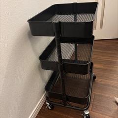 ニトリ　キャスター付きワゴン　小さめの画像
