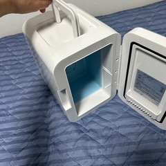 【中古】車でも家でもポータブル冷蔵庫 5Lの画像