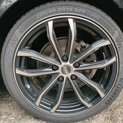 【8部山】225/40R18夏タイヤPCD114.3-5Hの画像