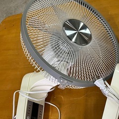 シィーネット 壁掛け扇風機 2台セット リモコン付きの画像