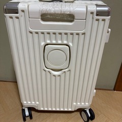 スーツケース、キャリーケースの画像