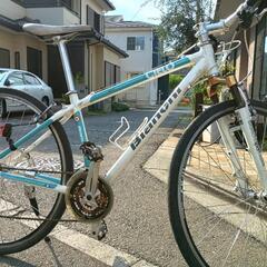 Bianchi Sport CIELO　ビアンキ クロスバイク　3×8　フロントサスペンションあり　700c　ホワイト　チェレステの画像