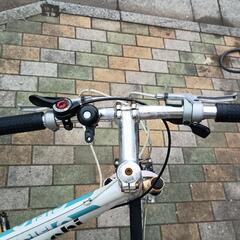 Bianchi Sport CIELO　ビアンキ クロスバイク　3×8　フロントサスペンションあり　700c　ホワイト　チェレステの画像