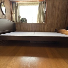 天然木シングルベットフレームの画像