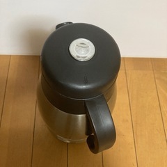 保冷ポット 魔法瓶ポット2リットルキッチン用品　キャンプ　スポーツの画像