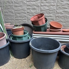 植木鉢　プランターの画像