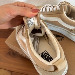 【新品未使用】　キッズスニーカー　VANS 19センチの画像
