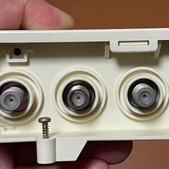 テレビアンテナ増幅分配器の画像