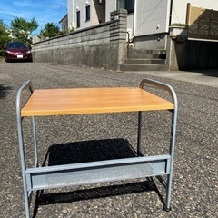 スチールロー デスク
の画像