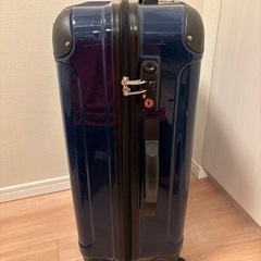 スーツケースの画像