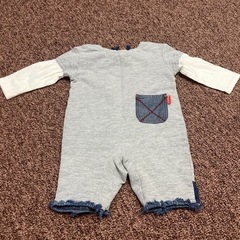 ロンパース70cmの画像