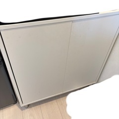 IKEA EKET（エーケト）キャビネット／脚付きの画像