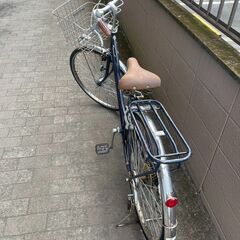 自転車　No.386　紺　6段切り替え　LEDオートライト付き　26インチ　シティサイクル　【リサイクルショップどりーむ荒田店】の画像