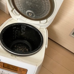 炊飯器(3号炊き)の画像