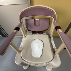 ポータブルトイレ〈座楽〉ラフィーネ PN-L30200 プラスチック便座の画像