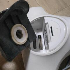 掃除機　布団用　コンパクトの画像