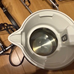タイガー魔法瓶（電気ポットの画像