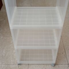★リユースのサカイ高崎店★TJ12295  プラスチック収納棚 半透明 H83×D41×W29 クリーニング済みの画像