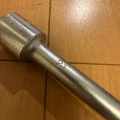 十字レンチの画像