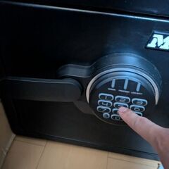マスターロックセントリー金庫、電子キー　使用期間短の画像