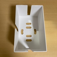 電源コード　収納ボックスの画像