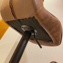 ほぼ新品！カウンターチェア回転チェア ハイチェア スツール2脚セットの画像