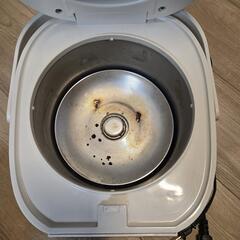 炊飯器の画像