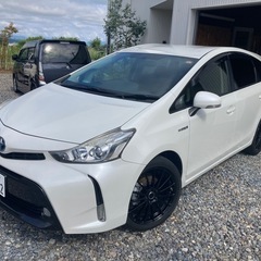 リースアップ車　後期プリウスα の画像