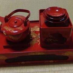 昭和レトロ　赤い漆器のお屠蘇セット　 未使用の画像