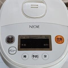 NEOVE製のジャー炊飯器「RRS-AM30WT」の画像