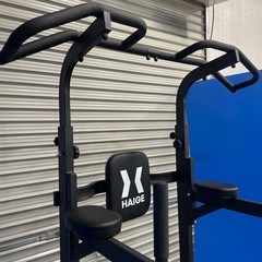 懸垂マシーン トレーニング フィットネスの画像