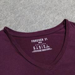 【FOREVER21 MEN】Ｔシャツ  濃紫の画像
