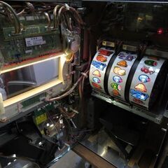  パチスロ実機 ひぐらしのなく頃に 祭 古手梨花パネル コイン不要機付き スロット機│江別市のリサイクルショップドロップの画像