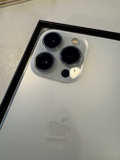 iPhone13pro、箱あり