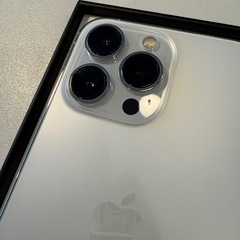 iPhone13pro、箱ありの画像
