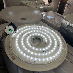 【リサイクルショップ ピカソ 小松原】💡✨リモコン付き‼️LEDシーリングライト✨💡🌟2016年製オーム電機 LE-Y50DBG-W2🌟★2076★の画像