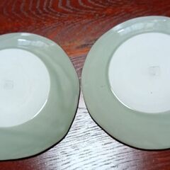 お皿２枚で！美濃焼ではないかと思われますが？？？です。未使用。の画像