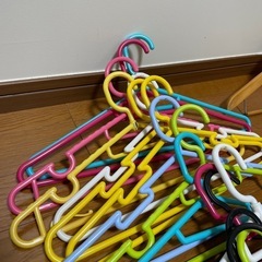 ハンガー　大量の画像