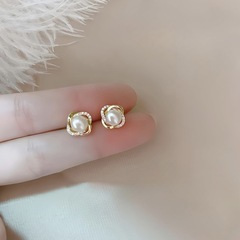 新品未使用　レディース　ピアス　おしゃれ　上品　パールの画像